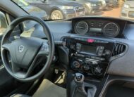 Lancia Ypsilon 1.0 FireFly 5 porte S&S Hybrid Ecochic Silver