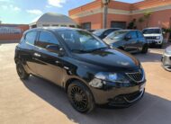Lancia Ypsilon 1.0 FireFly 5 porte S&S Hybrid Ecochic Silver