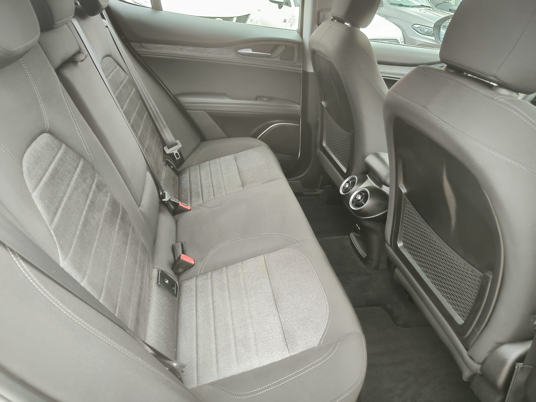 Alfa Romeo Stelvio 2.2 Turbodiesel 160 CV AT8 RWD Business