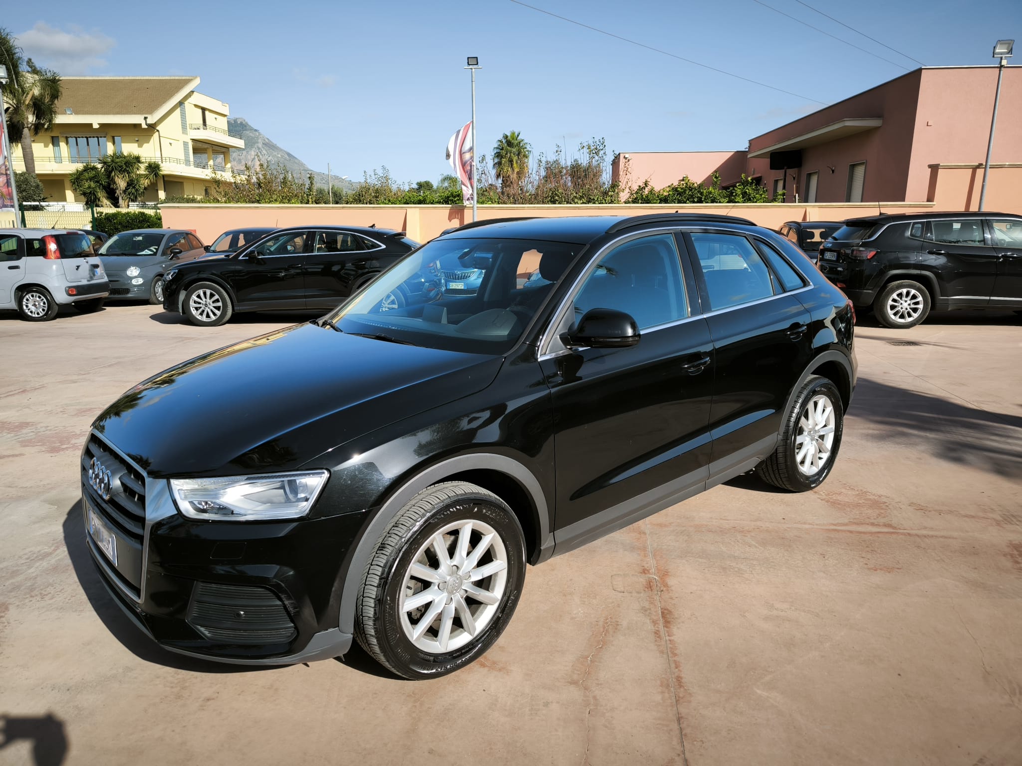 Audi Q3 2.0 TDI 150 CV S tronic Business