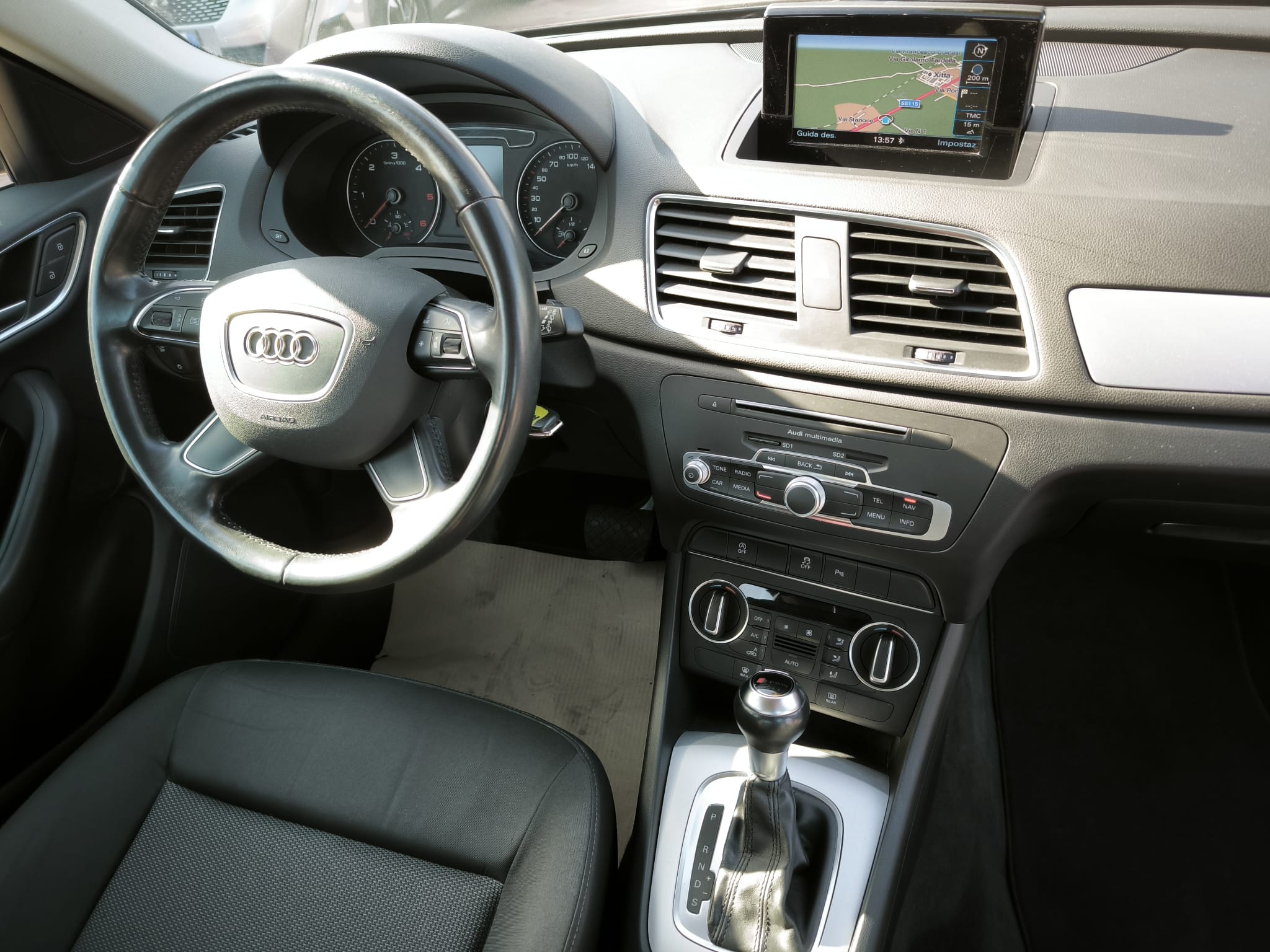 Audi Q3 2.0 TDI 150 CV S tronic Business