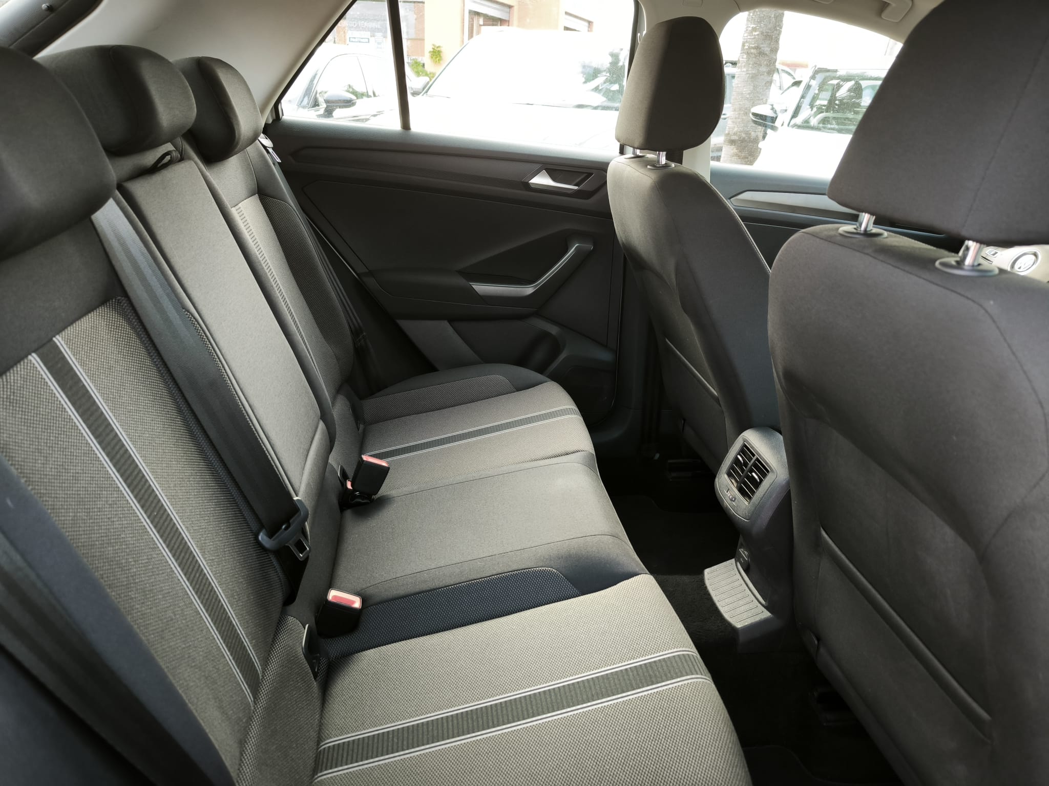 Volkswagen T-Roc 1.6 TDI SCR Business BlueMotion Technology