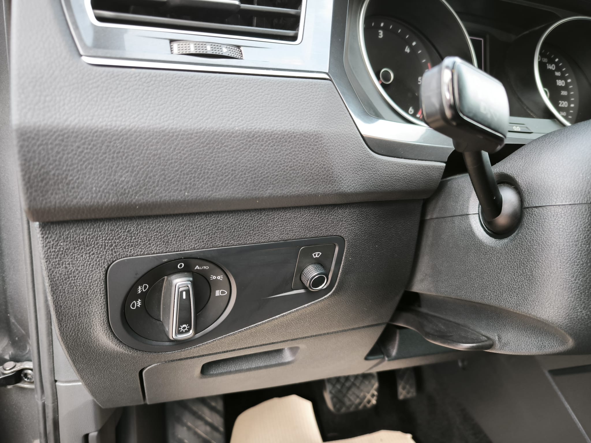 Volkswagen Tiguan 2.0 TDI SCR DSG Business BlueMotion Technology