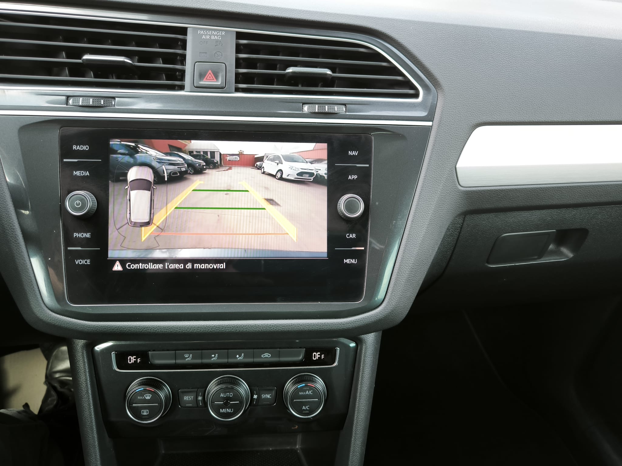 Volkswagen Tiguan 2.0 TDI SCR DSG Business BlueMotion Technology