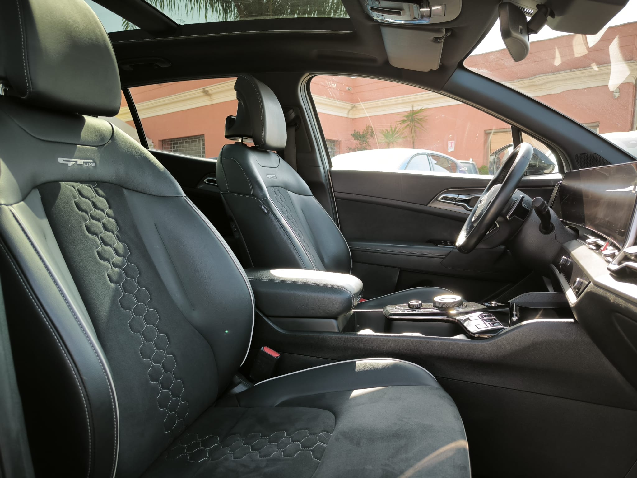 Kia Sportage 1.6 CRDi MHEV DCT GT-line Plus