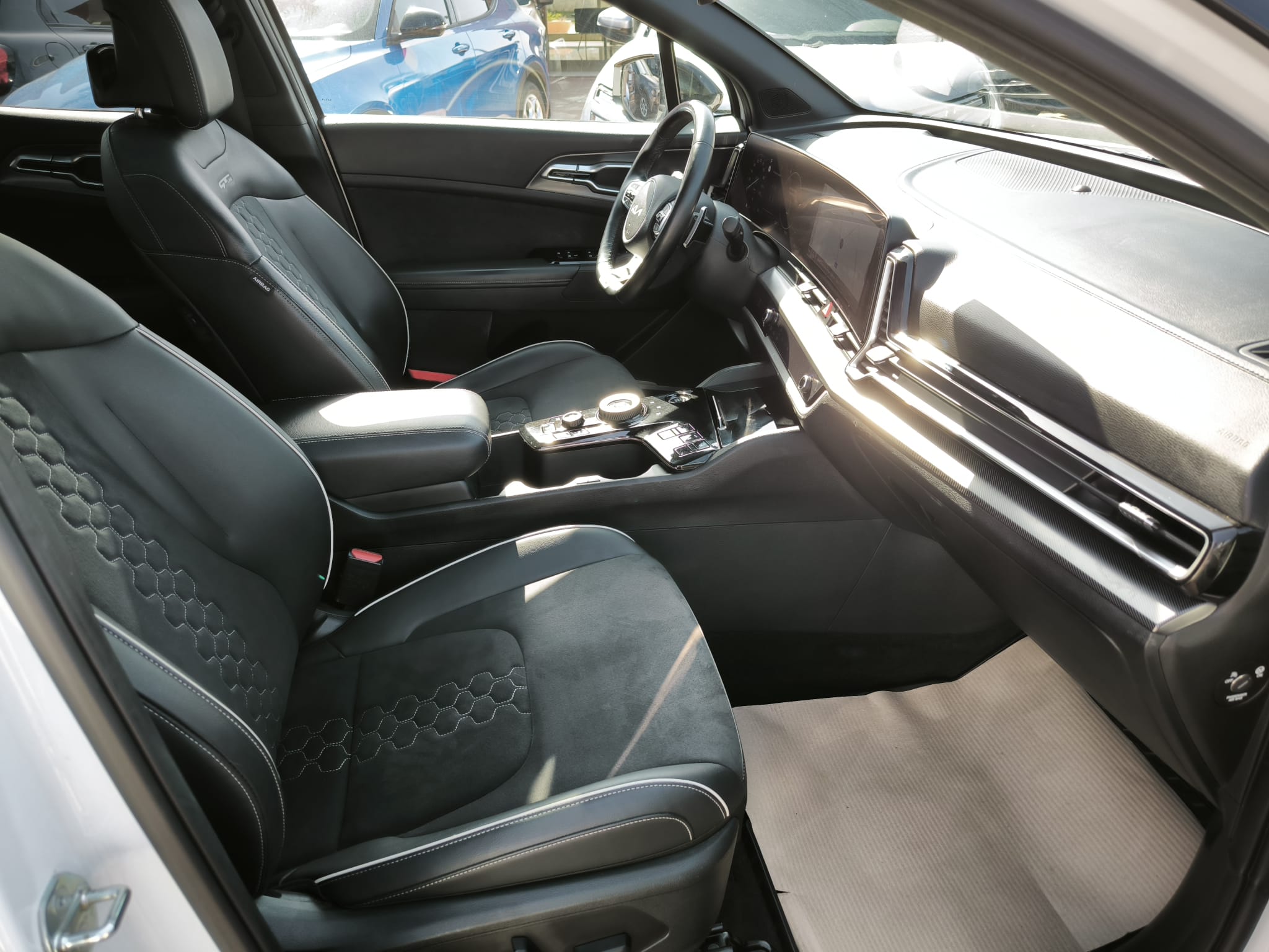 Kia Sportage 1.6 CRDi MHEV DCT GT-line Plus