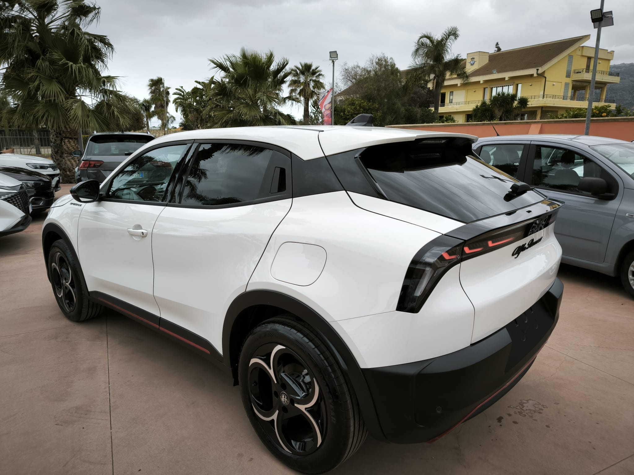 Alfa Romeo Junior 1.2 145 CV Hybrid eDCT6 Speciale