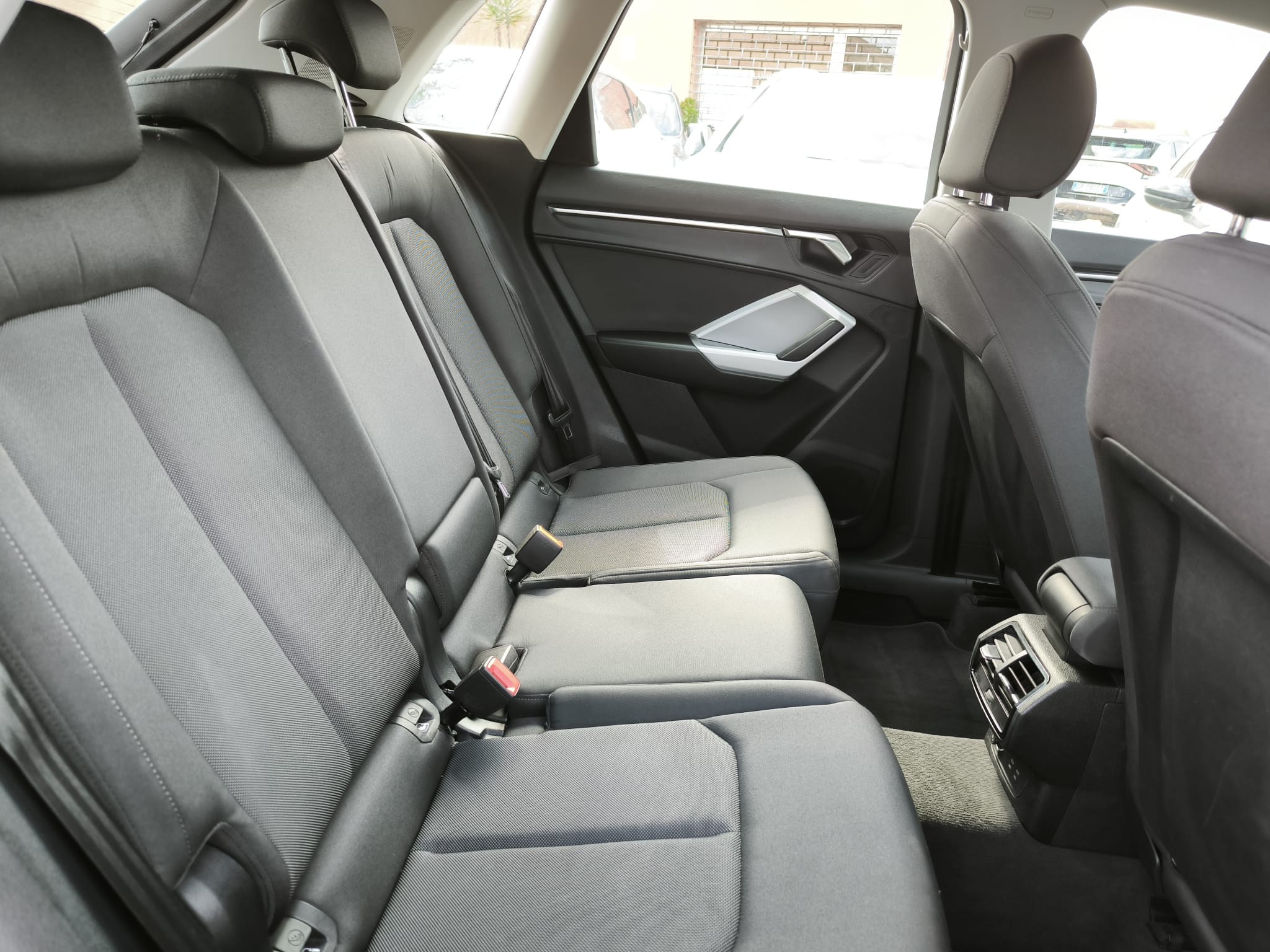 Audi Q3 35 TDI Business