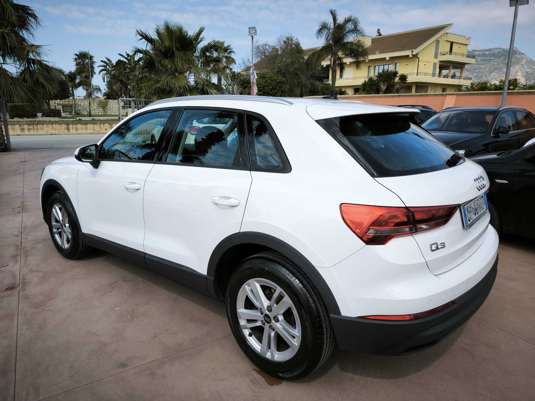 Audi Q3 35 TDI Business