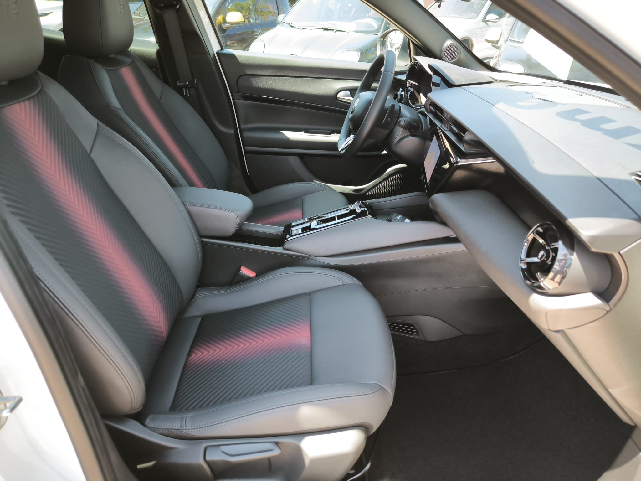 Alfa Romeo Junior 1.2 145 CV Hybrid eDCT6 Speciale