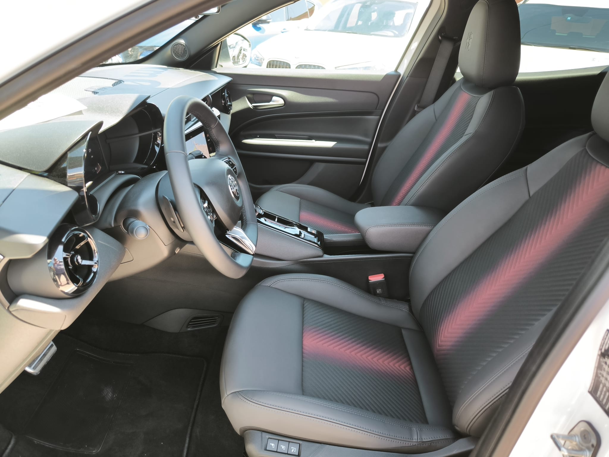 Alfa Romeo Junior 1.2 145 CV Hybrid eDCT6 Speciale