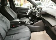 Peugeot 2008 PureTech 100 S&S Allure Pack