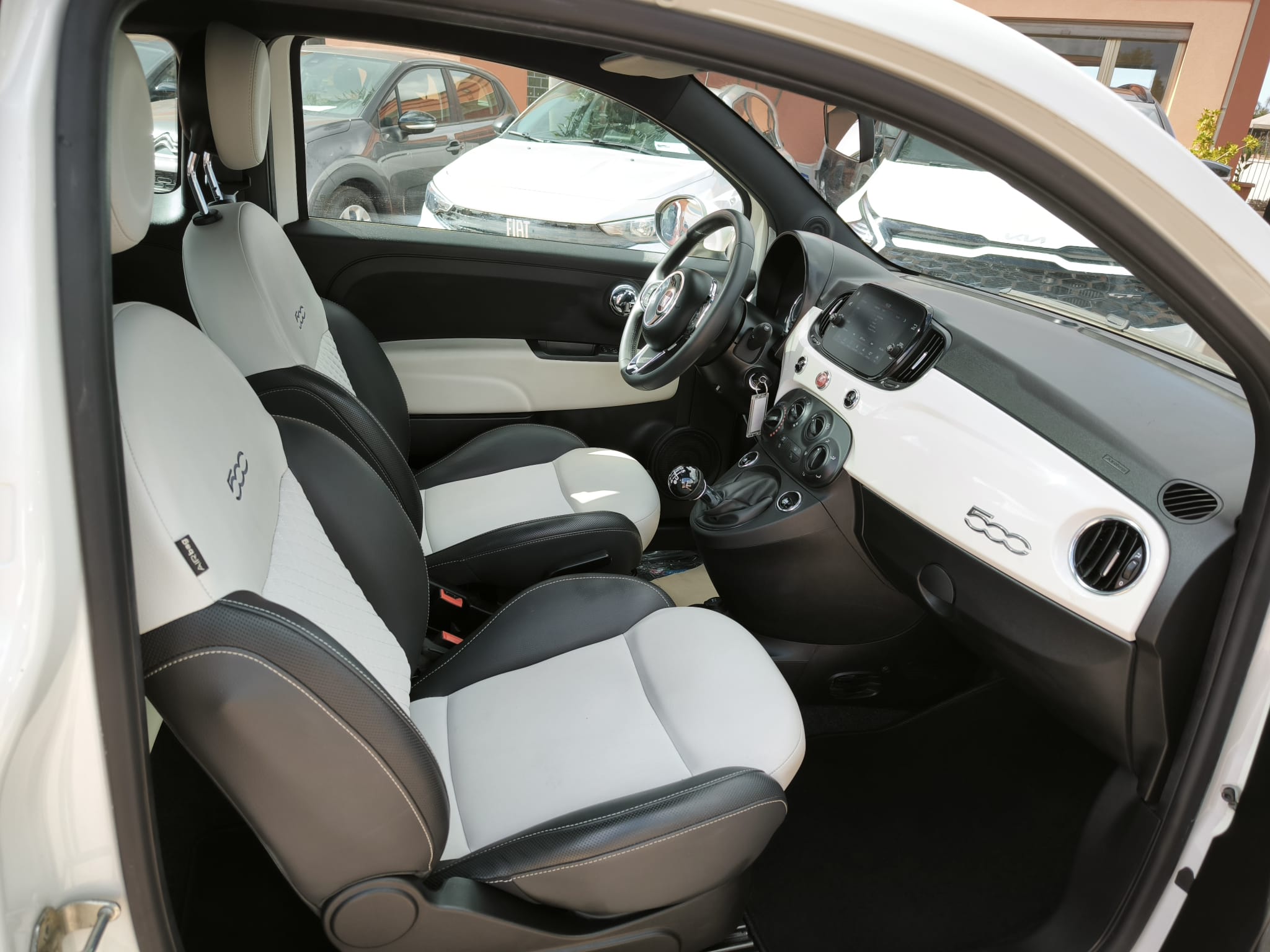 Fiat 500 1.0 Hybrid Dolcevita