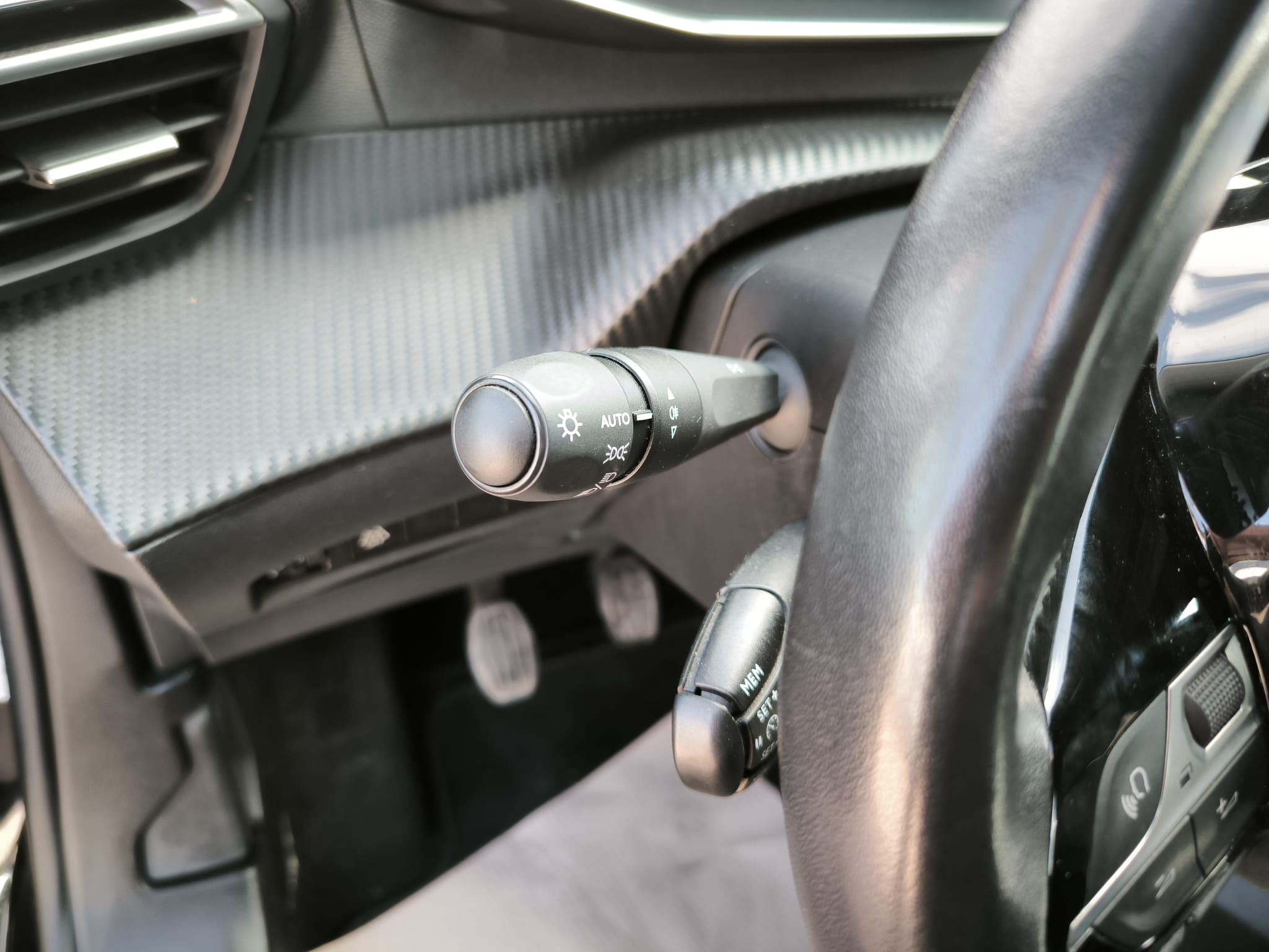 Peugeot 2008 PureTech 100 S&S Allure