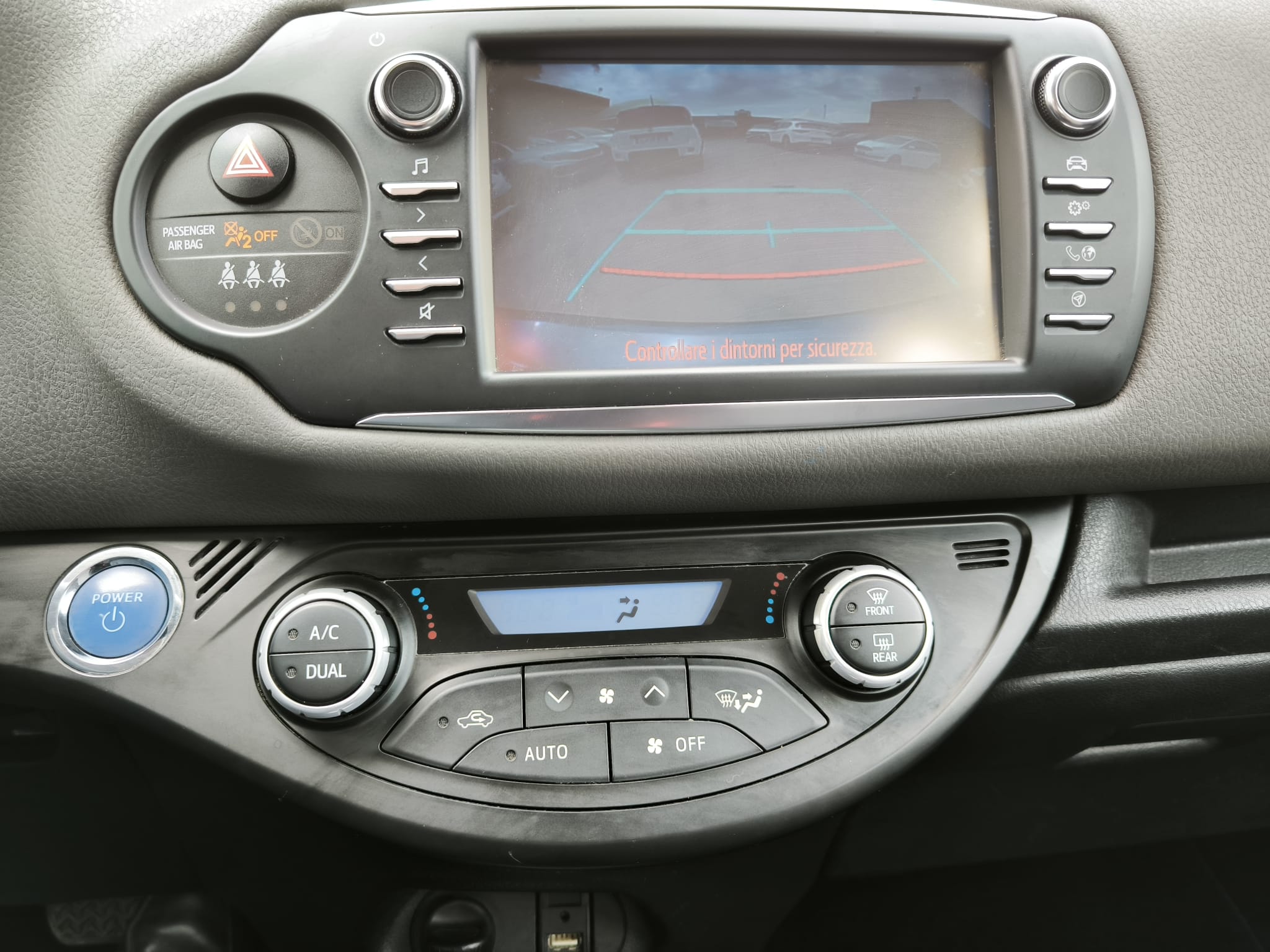 Toyota Yaris 1.5 Hybrid 5 porte Business