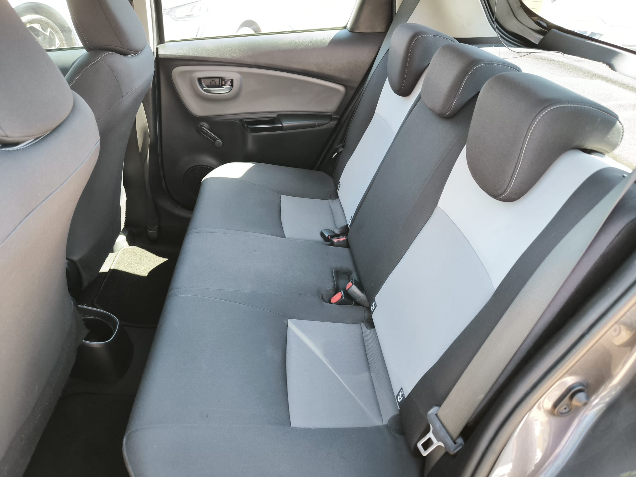 Toyota Yaris 1.5 Hybrid 5 porte Business
