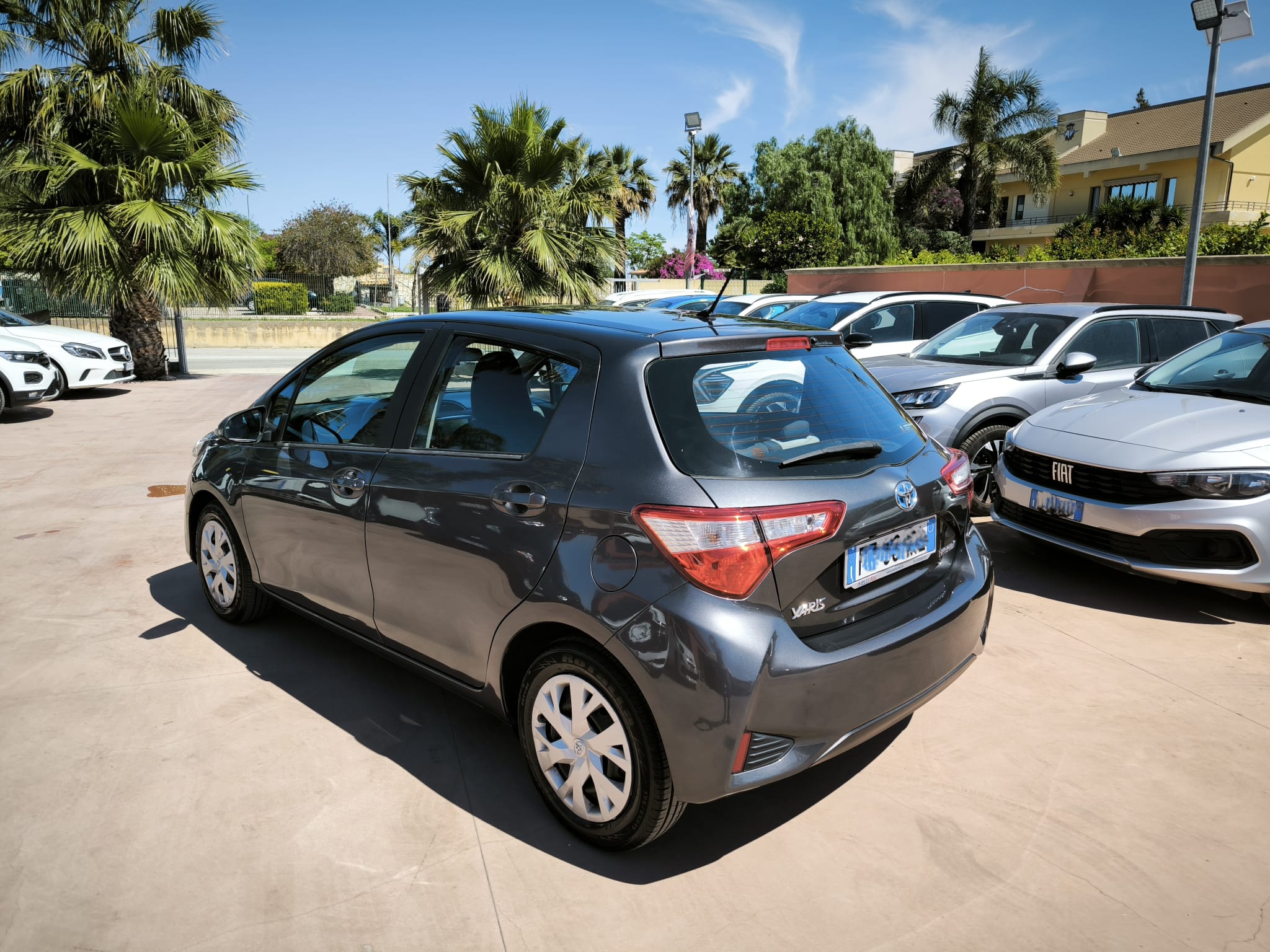 Toyota Yaris 1.5 Hybrid 5 porte Business