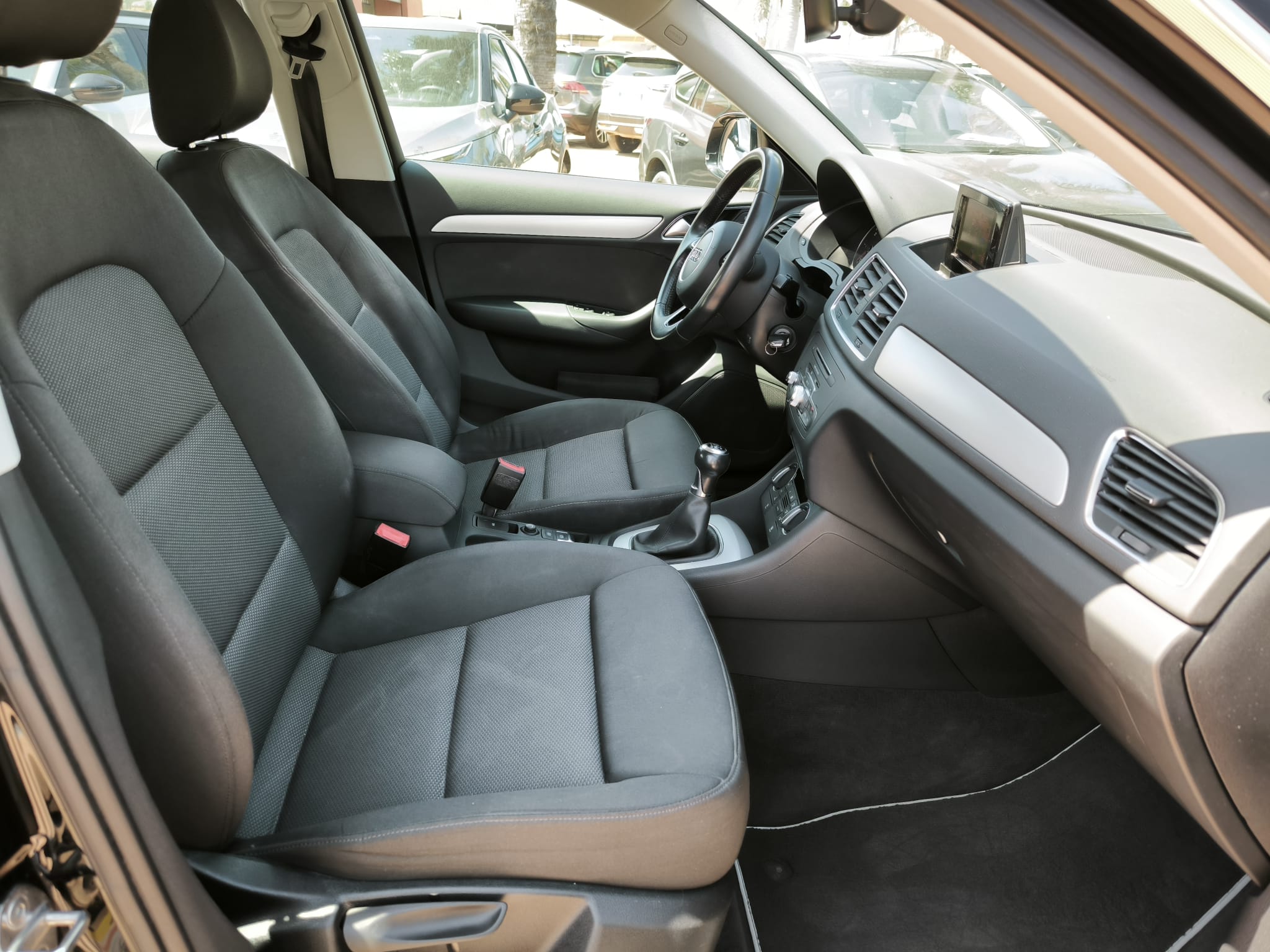 Audi Q3 2.0 TDI 120 CV Business