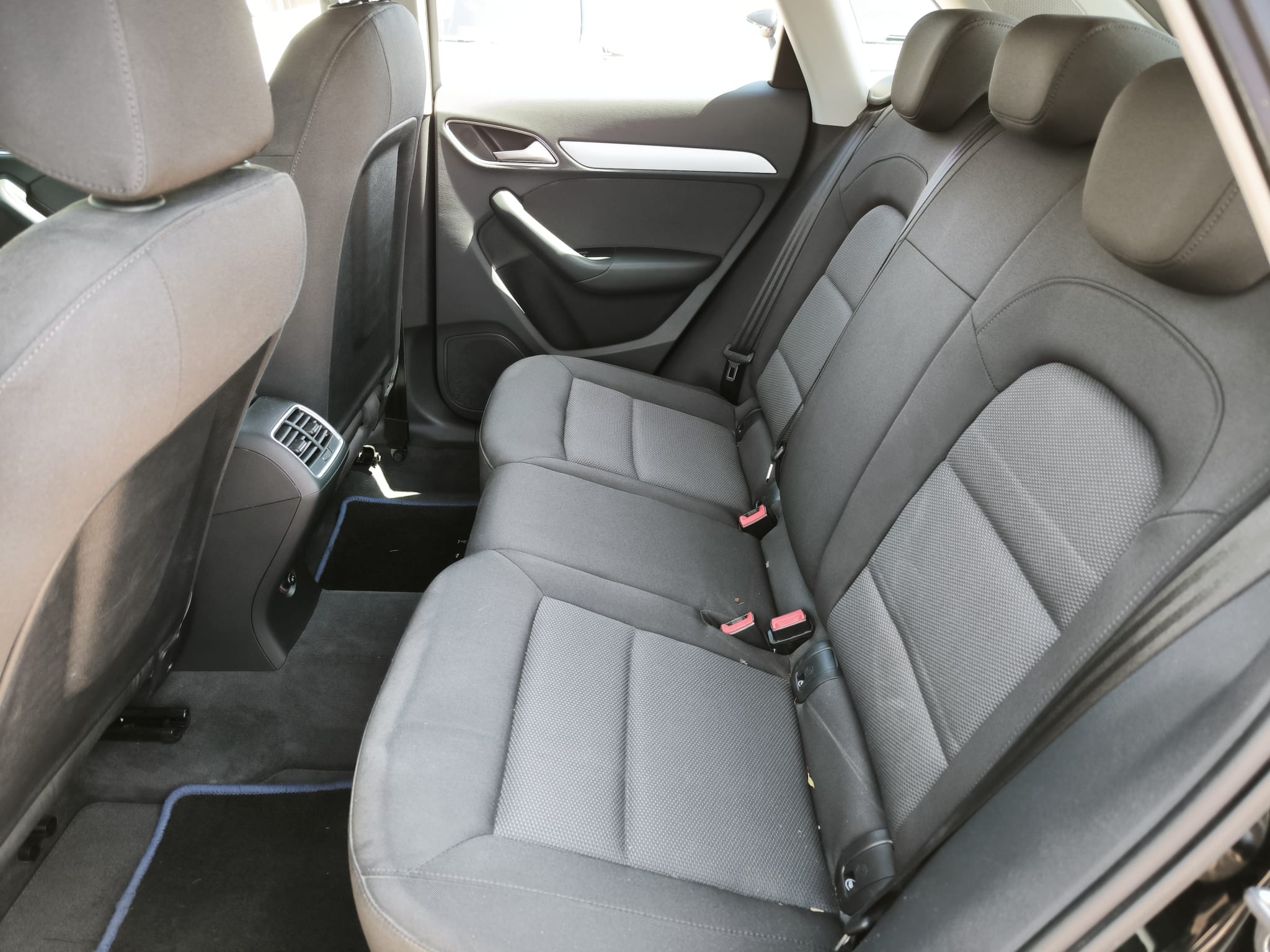 Audi Q3 2.0 TDI 120 CV Business