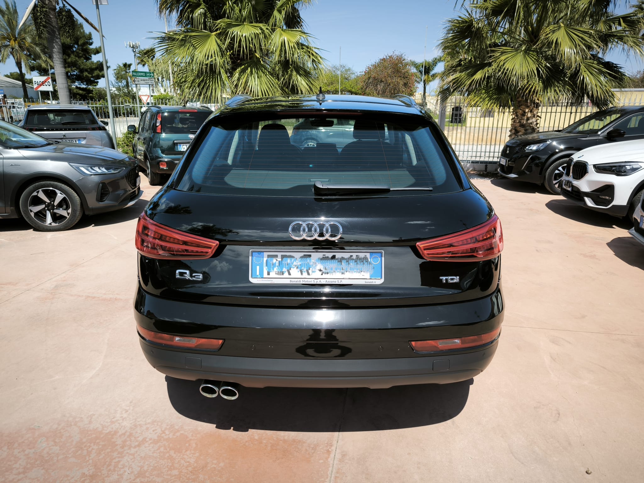 Audi Q3 2.0 TDI 120 CV Business