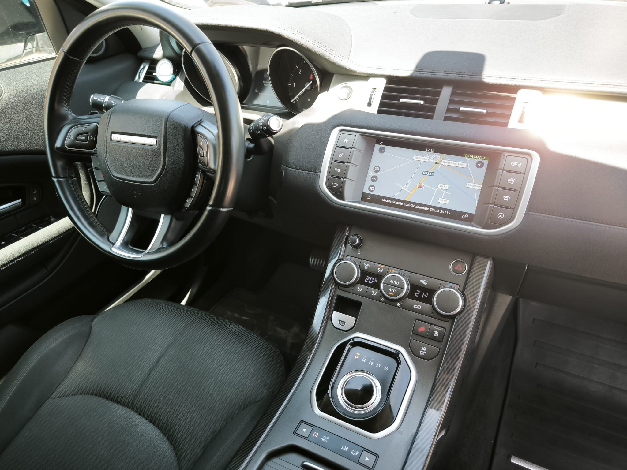 Land Rover Range Evoque 2.0 TD4 150 CV 5p. Pure