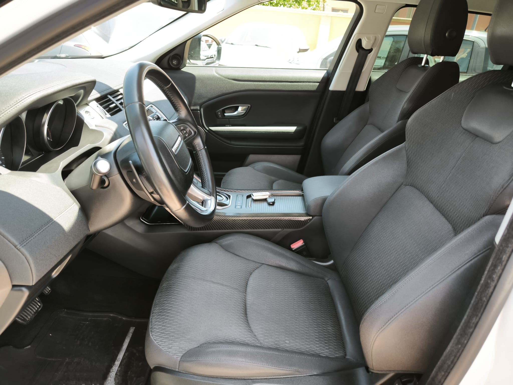Land Rover Range Evoque 2.0 TD4 150 CV 5p. Pure