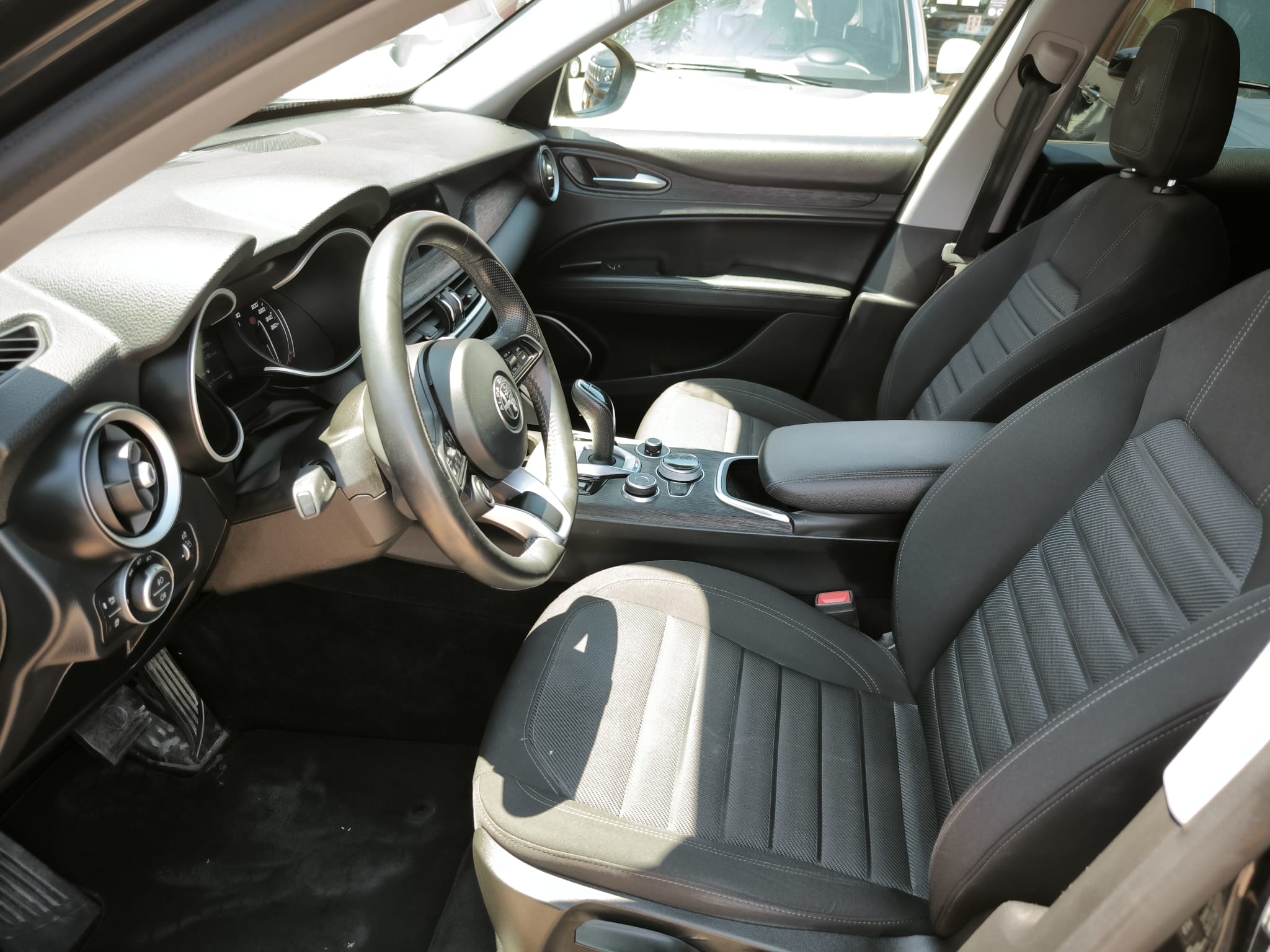 Alfa Romeo Stelvio 2.2 Turbodiesel 190 CV AT8 Q4 Business