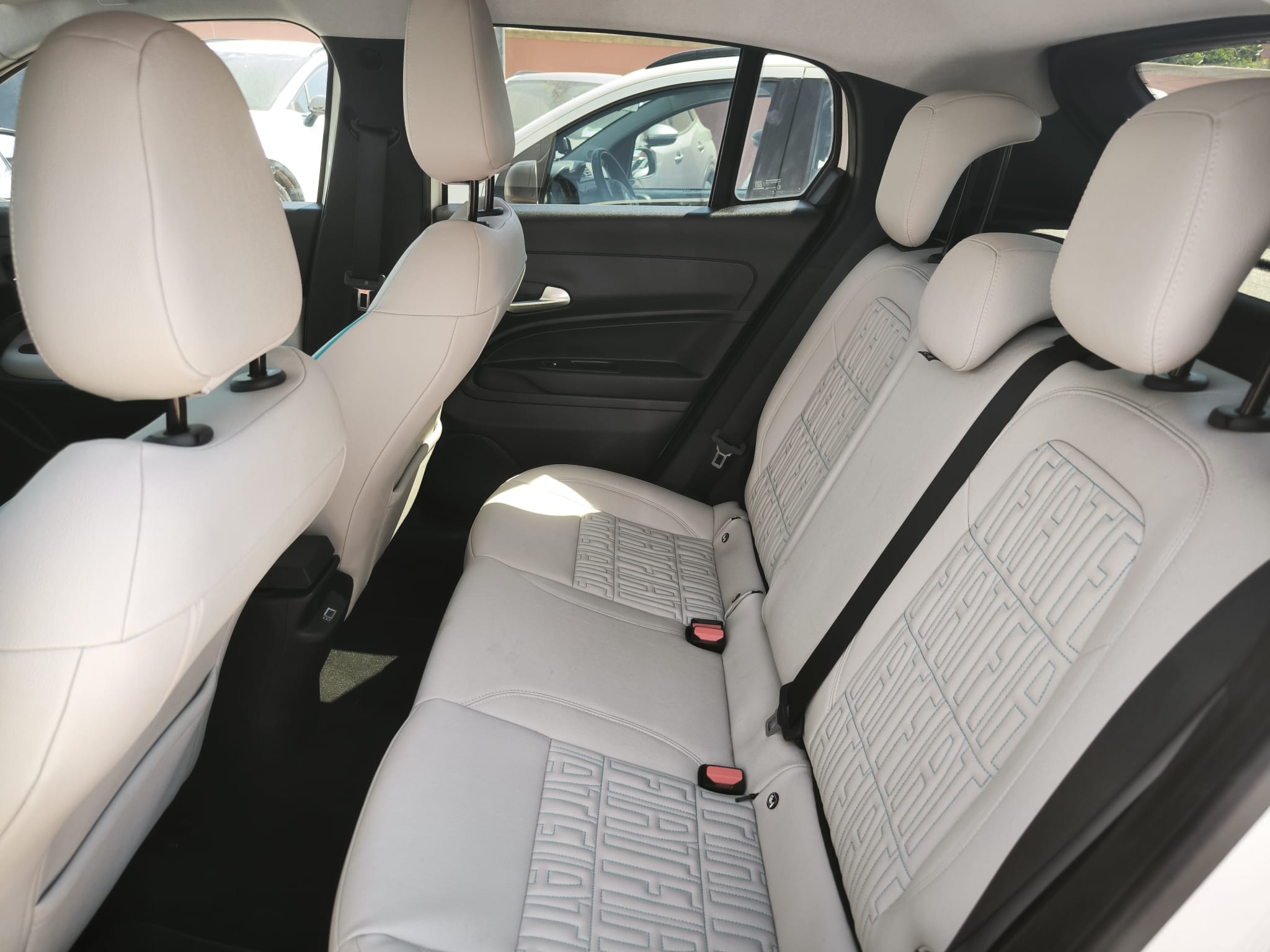 Fiat 600 Hybrid 110 CV DCT MHEV La Prima