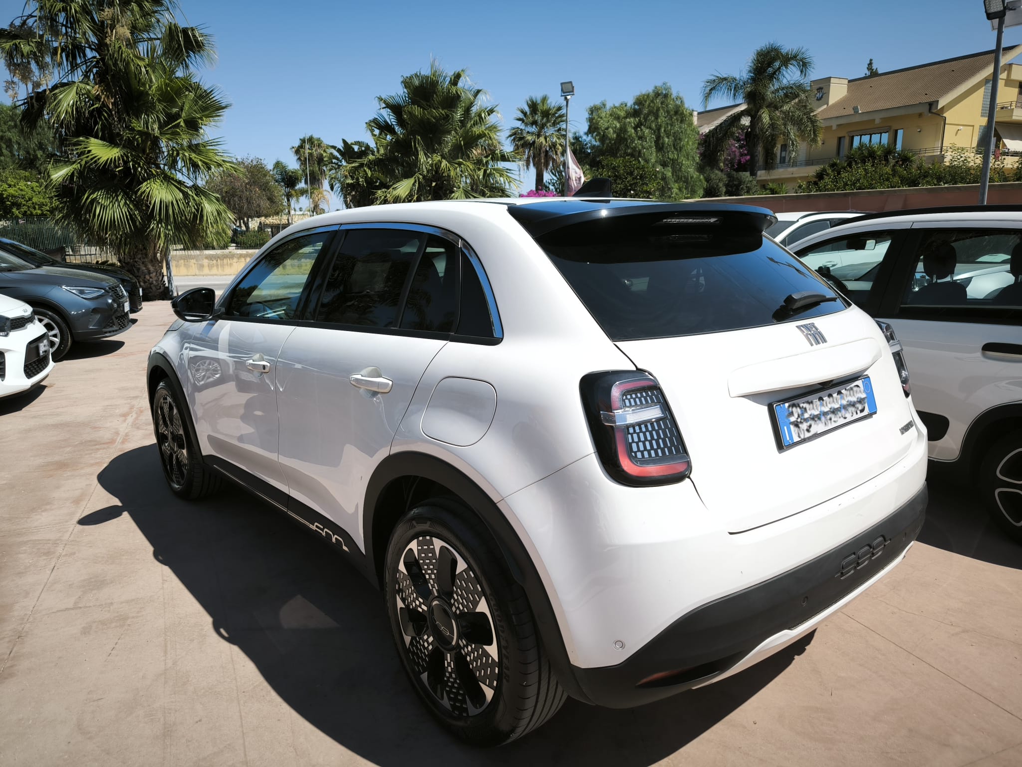 Fiat 600 Hybrid 110 CV DCT MHEV La Prima
