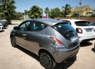 Lancia Ypsilon 1.0 FireFly 5 porte S&S Hybrid Gold