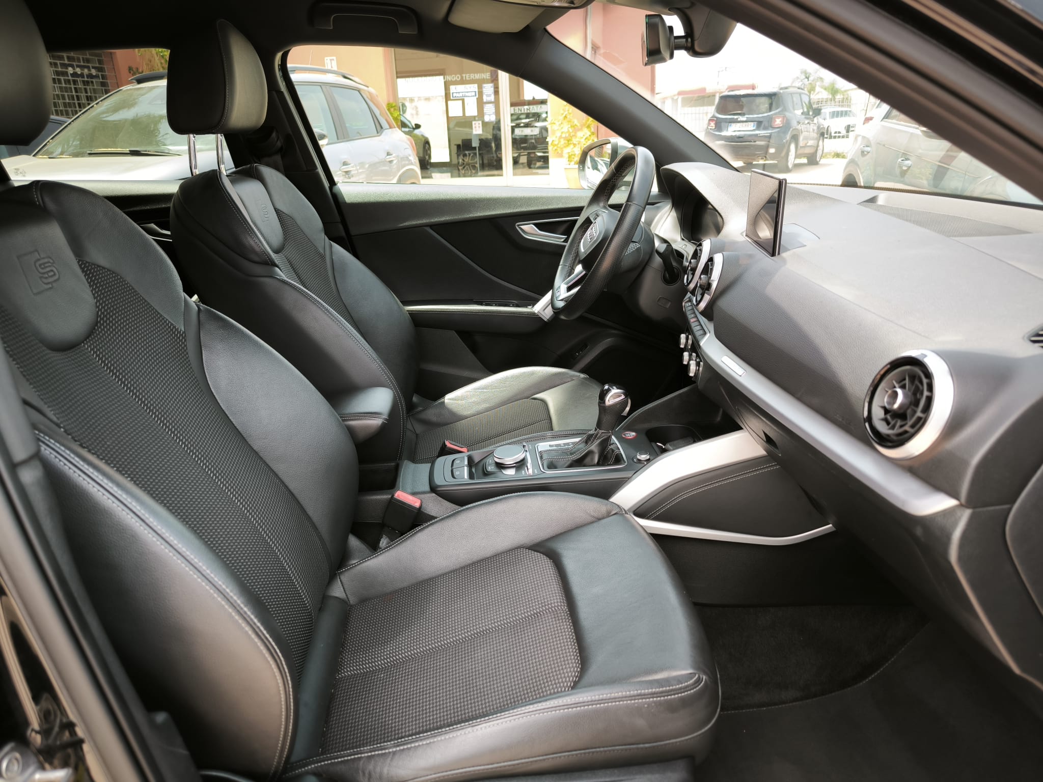 Audi  SQ2 TFSI Quattro S-tronic Sport Attitude