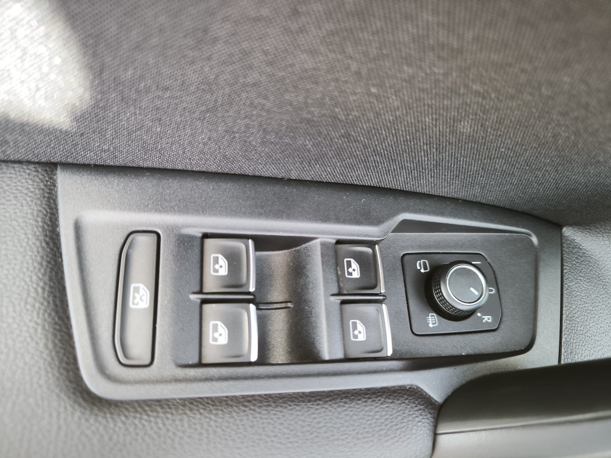 Volkswagen Tiguan 2.0 TDI 150 CV SCR DSG Elegance