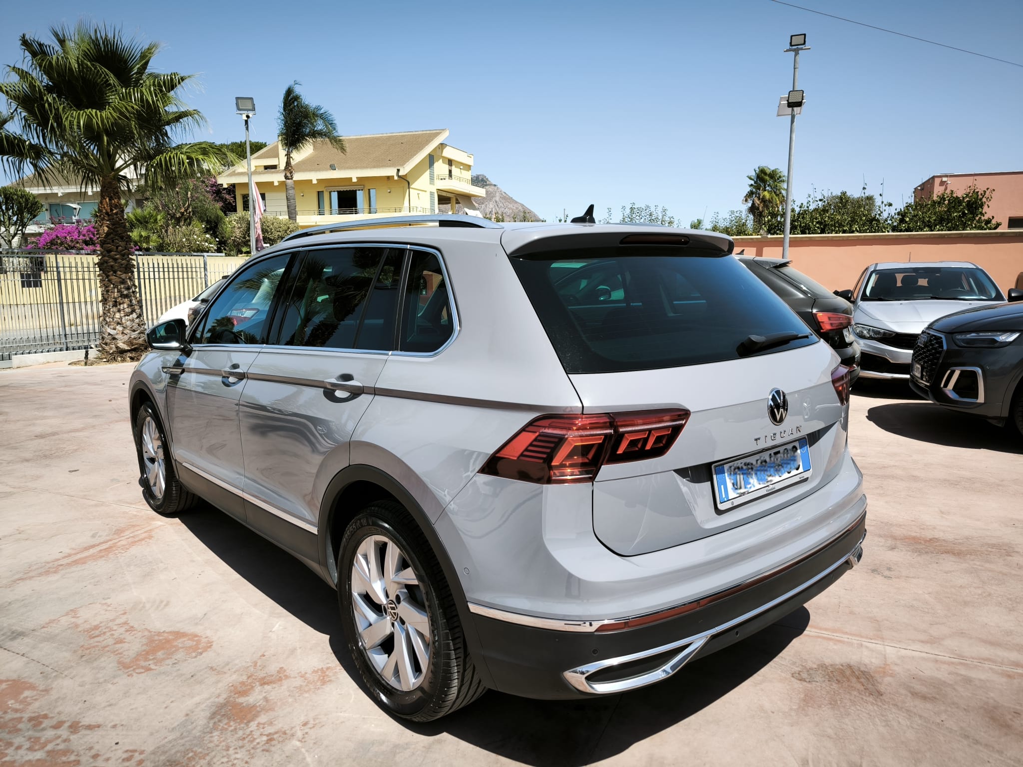 Volkswagen Tiguan 2.0 TDI 150 CV SCR DSG Elegance