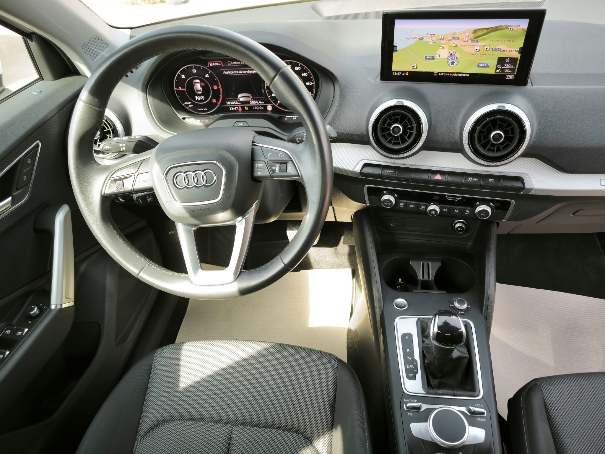 Audi Q2 30 TDI S tronic Business