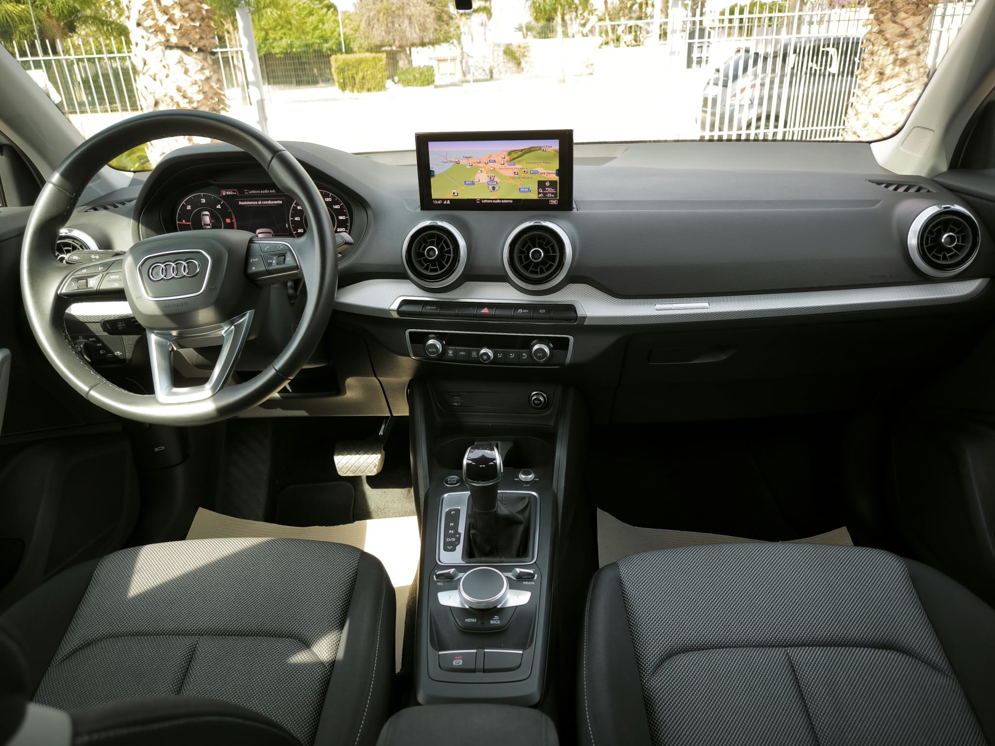 Audi Q2 30 TDI S tronic Business