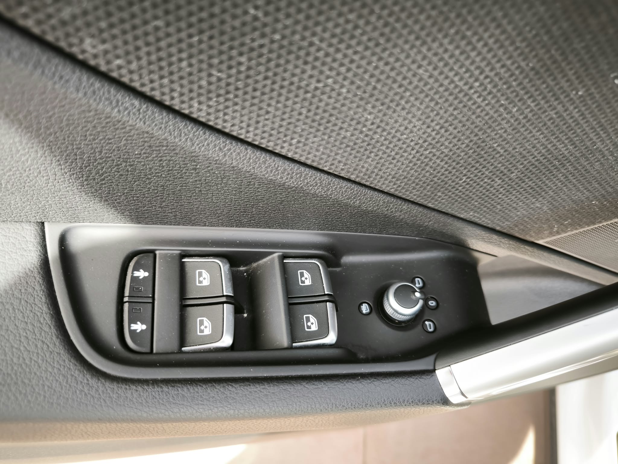 Audi Q2 30 TDI S tronic Business
