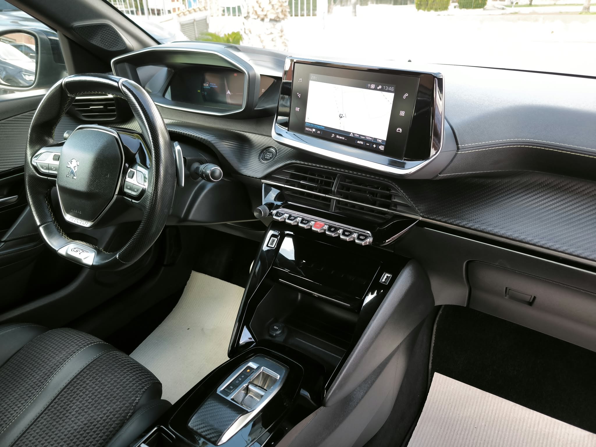Peugeot 208 PureTech 130 Stop&Start EAT8 5 porte GT