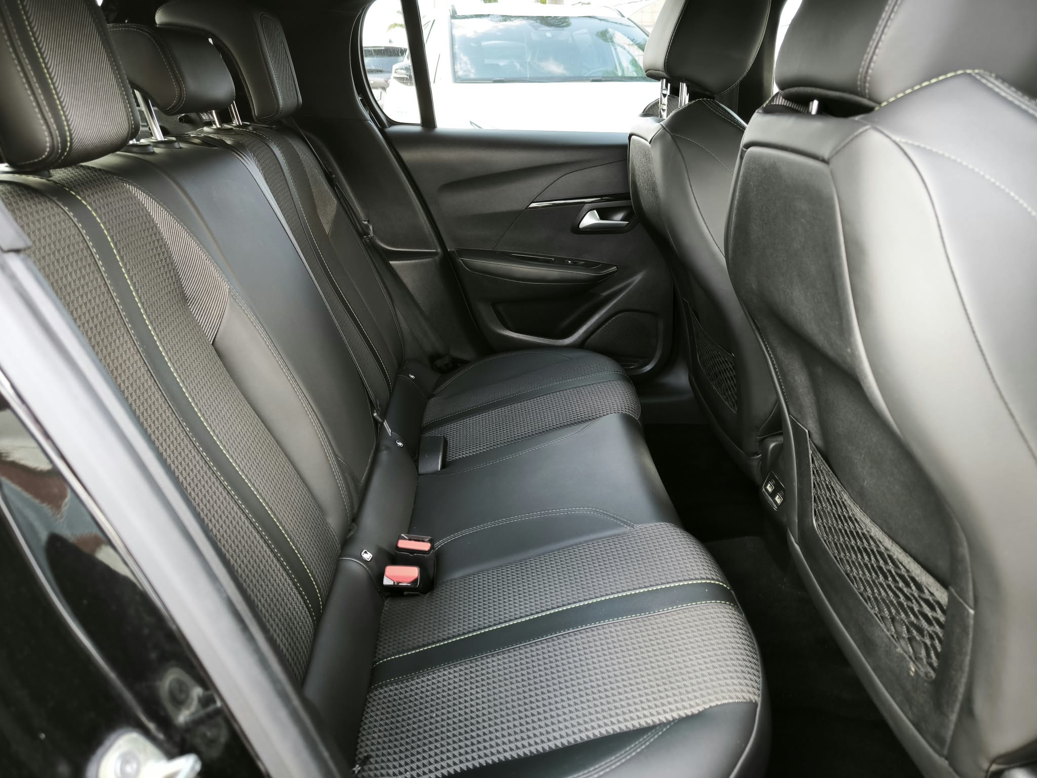 Peugeot 208 PureTech 130 Stop&Start EAT8 5 porte GT