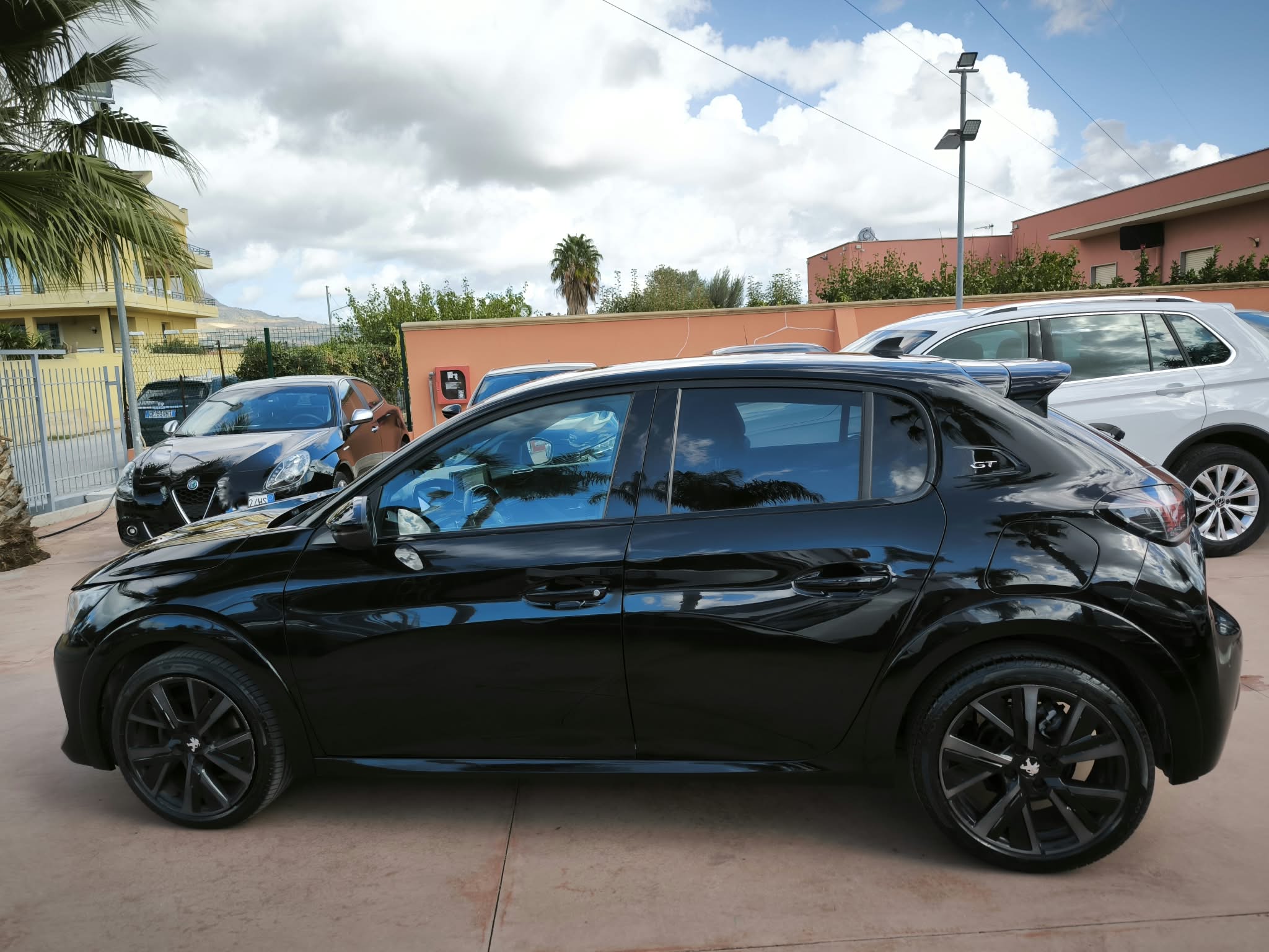 Peugeot 208 PureTech 130 Stop&Start EAT8 5 porte GT